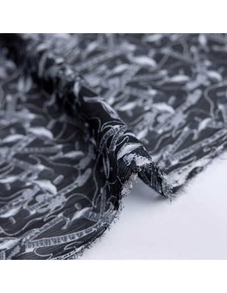 Mousseline crinkle – Guitares blanches fond noir