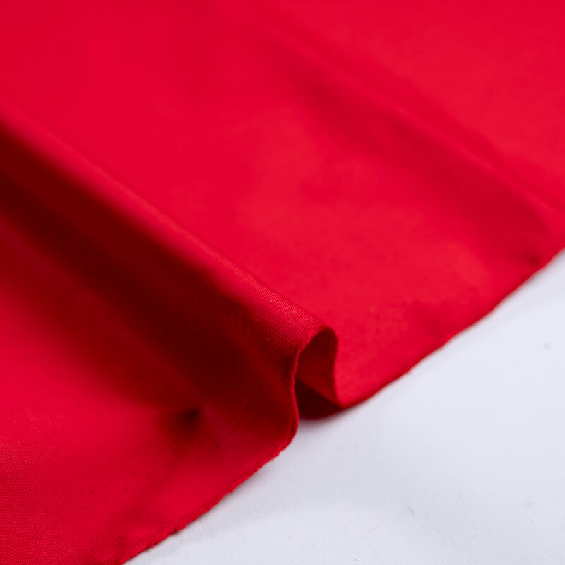 Gabardine 100% coton – Rouge