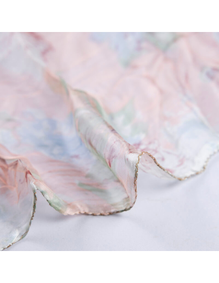Carré 100% viscose - Motif floral rose pastel