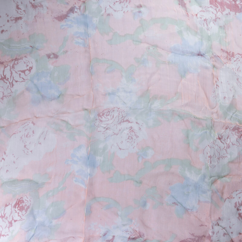 Carré 100% viscose - Motif floral...