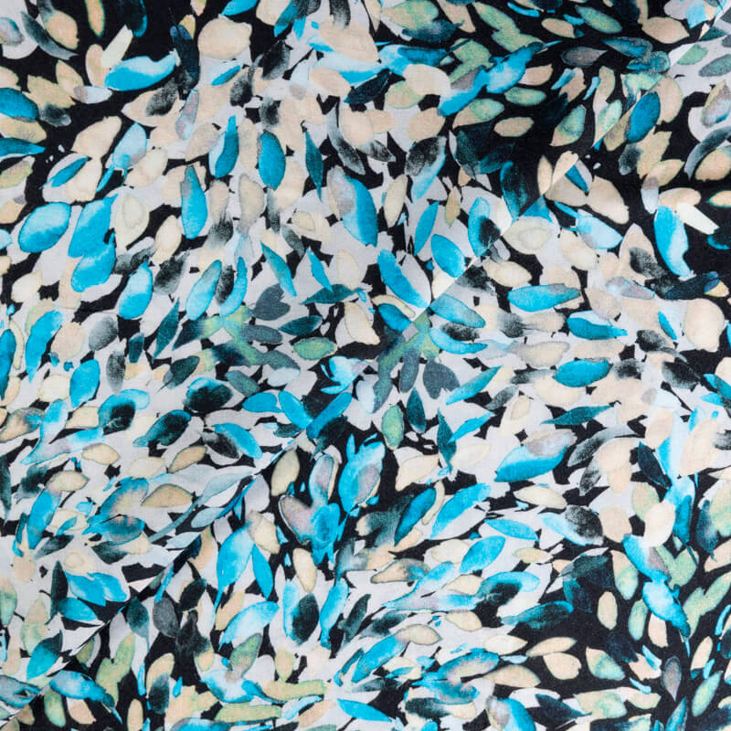 Étoffe 100% viscose – Pétales bleues