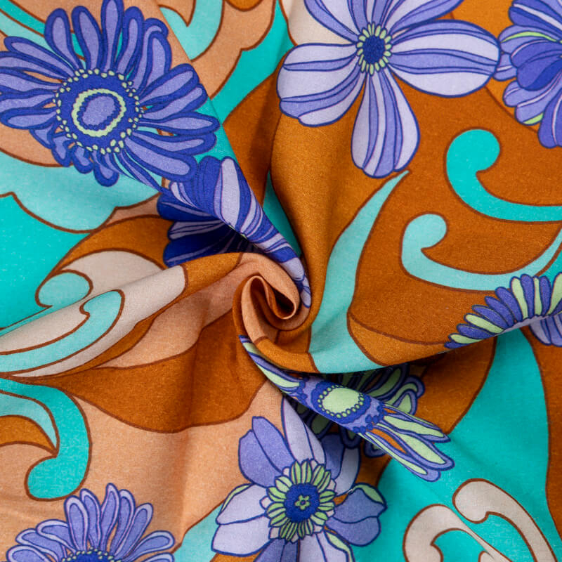 Étoffe 100% viscose – Fleurs...