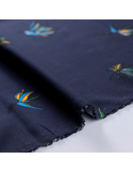 Étoffe 100% viscose – Fleurs exotiques fond marine