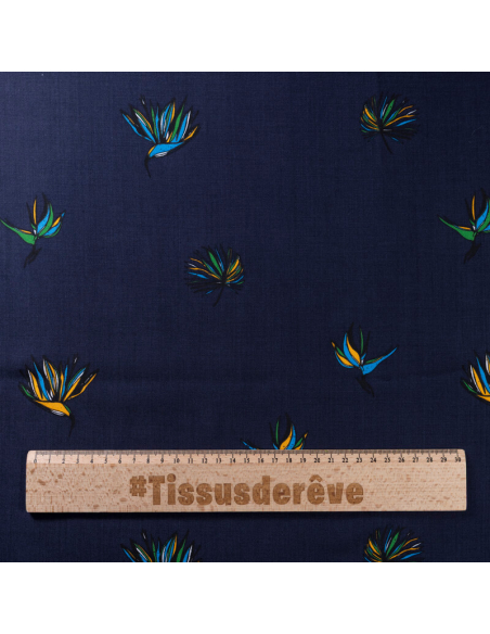 Étoffe 100% viscose – Fleurs exotiques fond marine