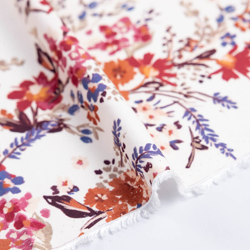 Étoffe 100% viscose – Bouquet champêtre