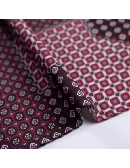 Popeline 100% coton – Patchwork géométrique bordeaux