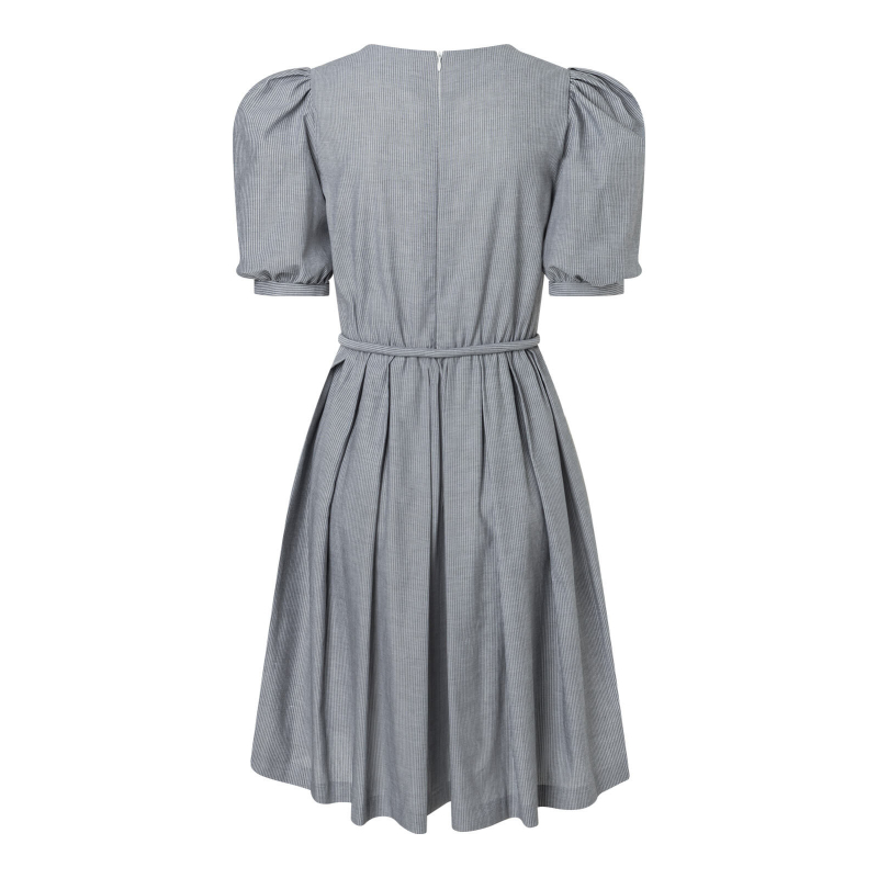 Patron Burda n°5668 – Robes rétro...