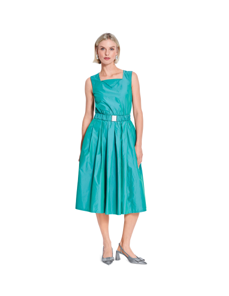 Patron Burda n°5668 – Robes rétro femme à encolure carrée