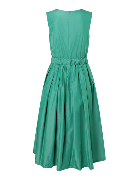 Patron Burda n°5668 – Robes rétro femme à encolure carrée