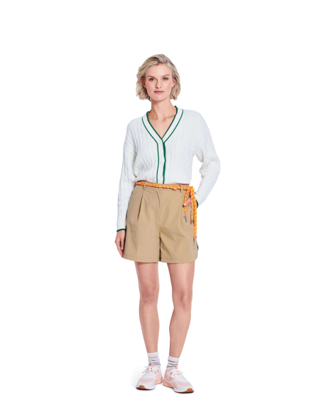 Patron Burda n°5672 – Short et bermuda femme élégants et décontractés