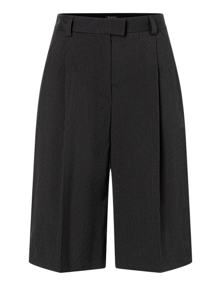 Patron Burda n°5672 – Short et bermuda femme élégants et décontractés