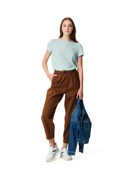 Patron Burda 5961 - Blouse sobre avec pinces et encolure arrondie
