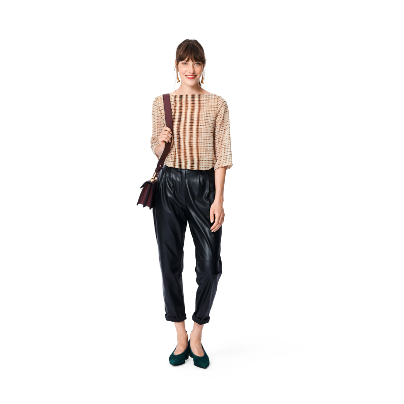Patron Burda 5961 - Blouse sobre avec pinces et encolure arrondie