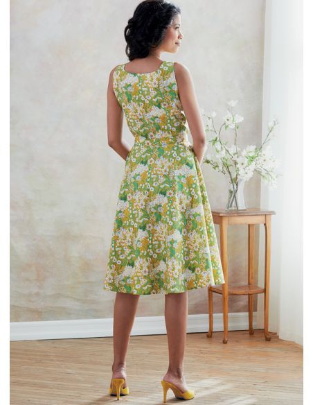 Patron Butterick 6674/E5 - Robe, ceinture et sac à main