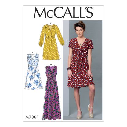 Patron McCall's 7381.ZZ - Robes