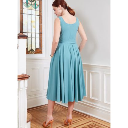 Patron McCall's 8215.RR - Robes 2